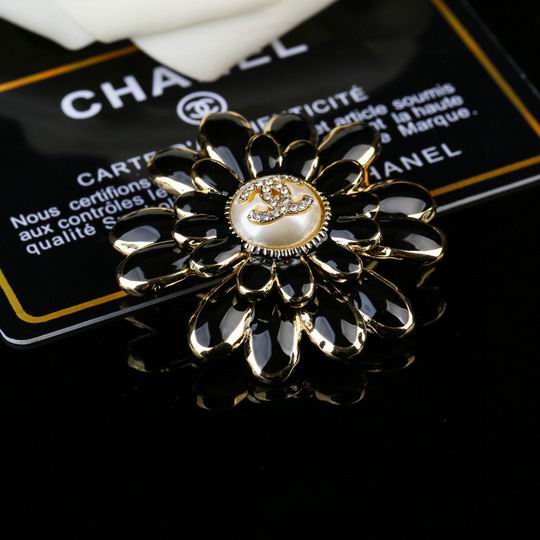 Chanel Brooch 12lyh95